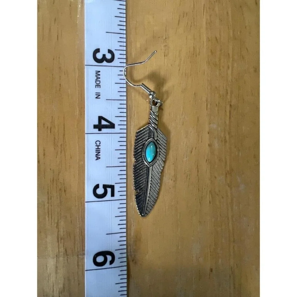 Feather Shaped Dangle Earrings Turquoise Style  Southwestern Rodeo Cowgirl Boho‎